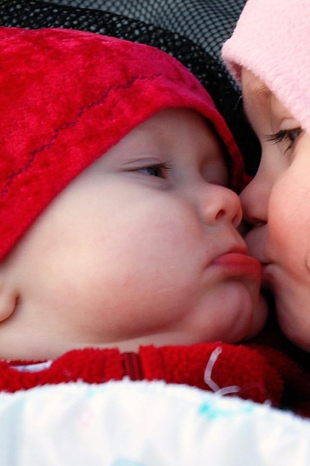 Детский поцелуй