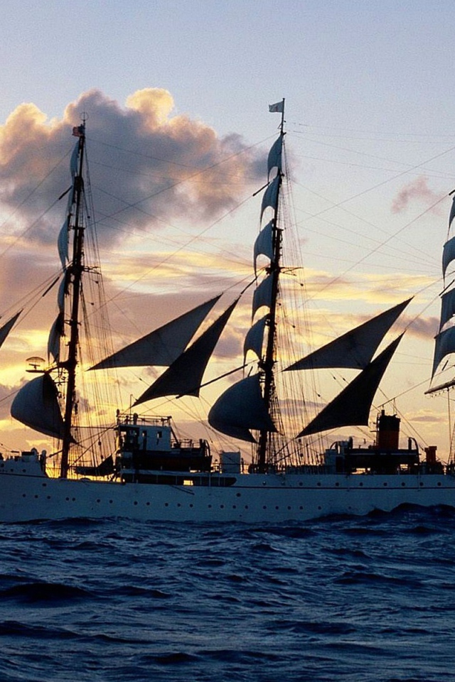 Большой парусный корабль