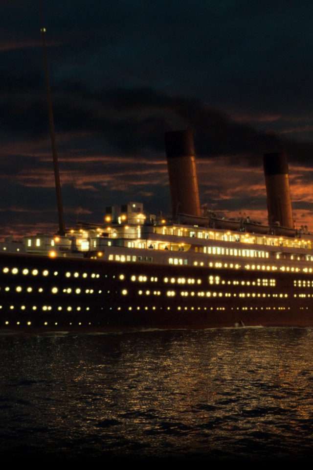 Night lights of the Titanic