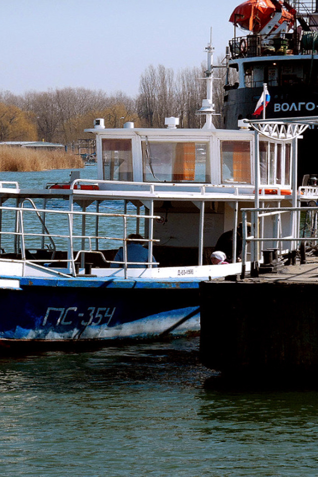 Речной причал в России