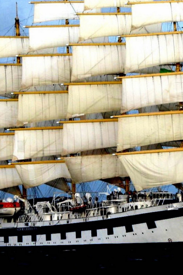 Большой парусный корабль