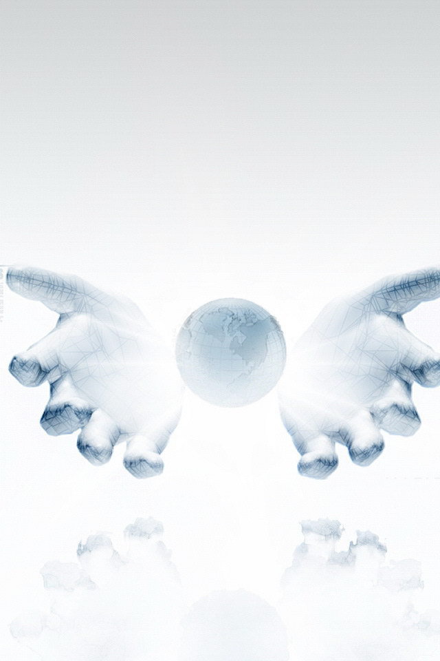 Руки держат планету