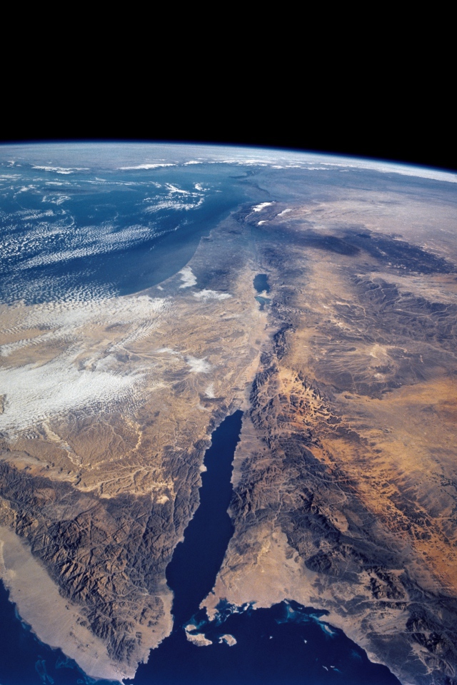 Снимки из космоса в реальном времени высокого. Аравийский полуостров с космоса. Земля из космоса. Вид земли из космоса. Планета вид из космоса.