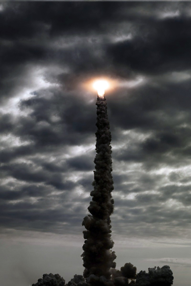 След от ракеты