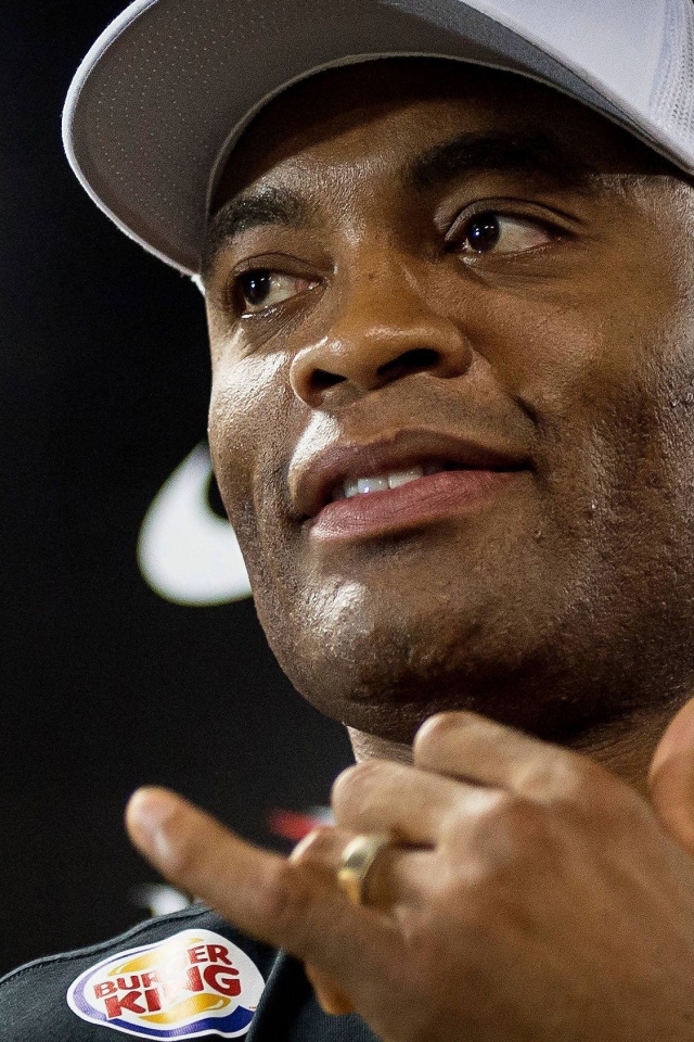 Известный боец Андерсон Силва. Паук