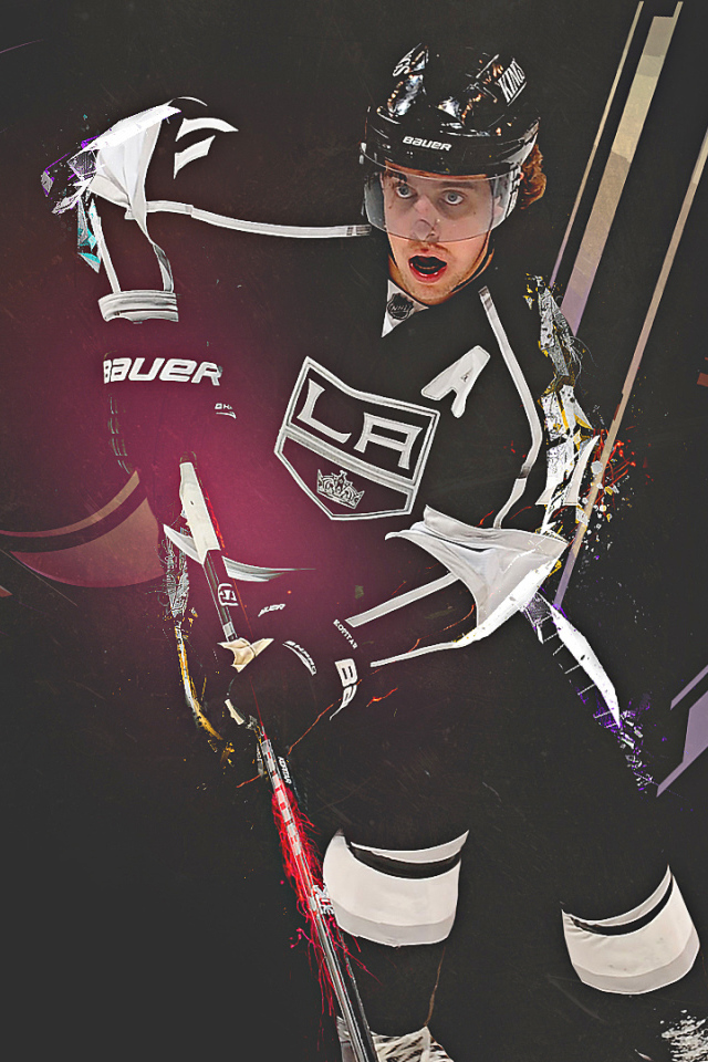 Анже Копитар на черном фоне