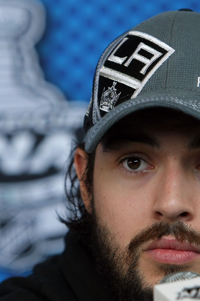 Лучший Хоккеист Дрю Даути крупным планом