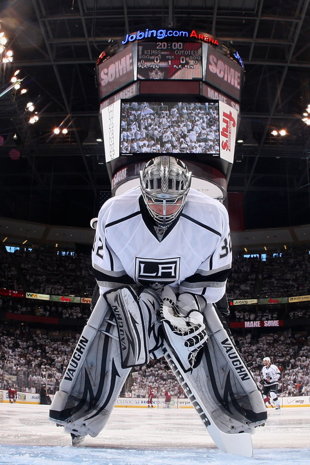 Best Hockey player Jonathan Quick on the ice