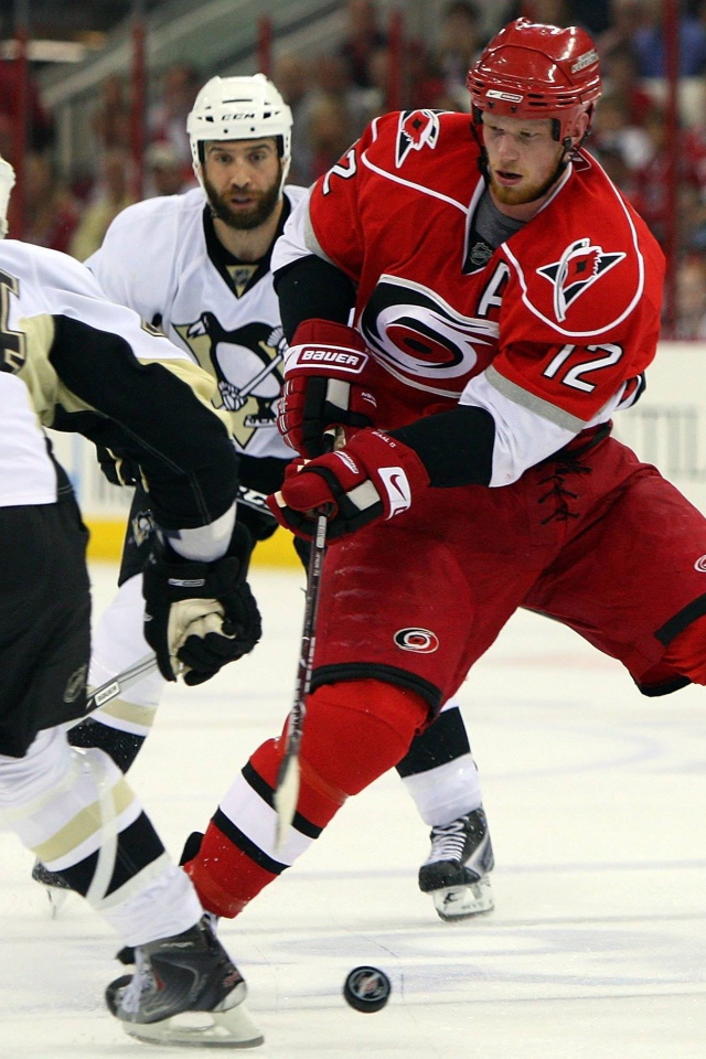 Известный Хоккеист Эрик Стаал