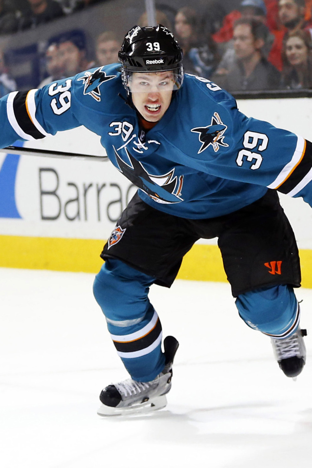 Известный Хоккеист Сан-Хосе Логан Кутюр