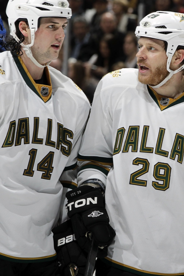 Популярный Хоккеист Джейми Бенн