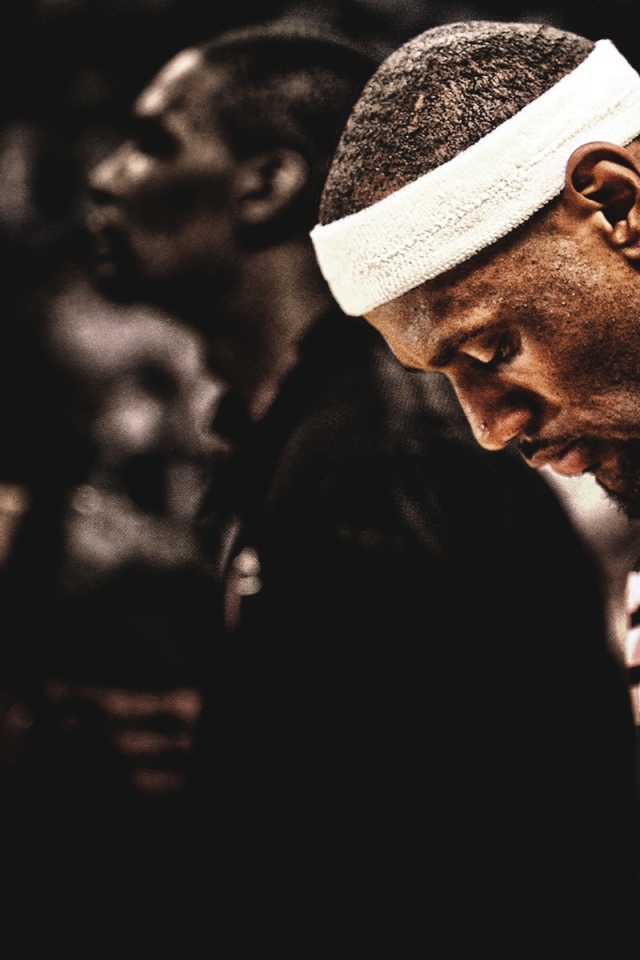 Баскетболист Леброн