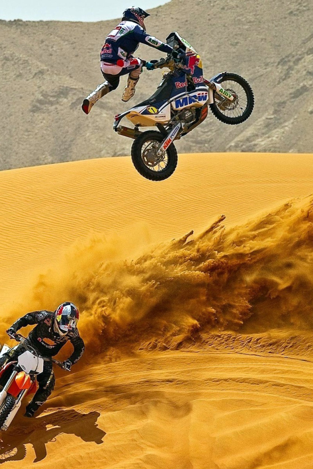 Мотокросс по пустыне