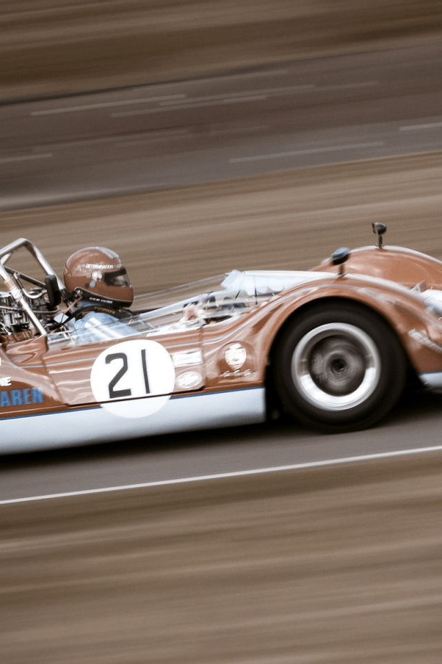 Спортивные гонки на автомобилях