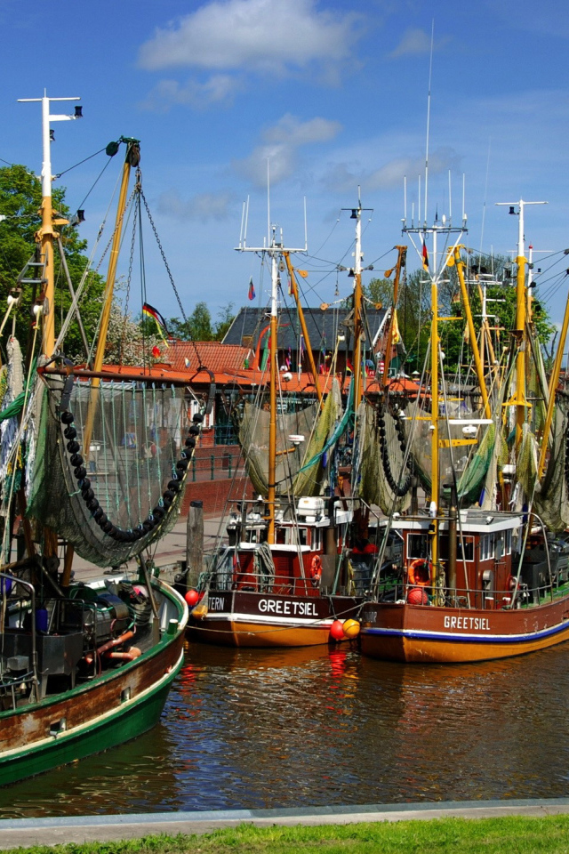 Лодки у причала