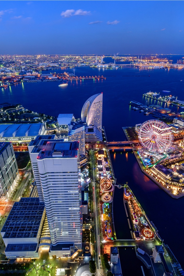 Вечерний город в Японии