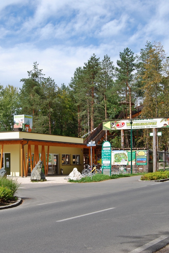 Кафе в окрестностях озера Клопайнер Зее, Австрия