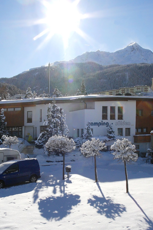 Кемпинг на горнолыжном курорте Зёльден, Австрия