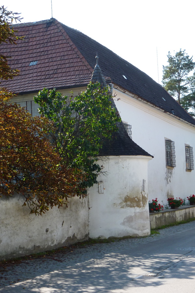 Городская улица в городе Лэнгенфельд, Австрия