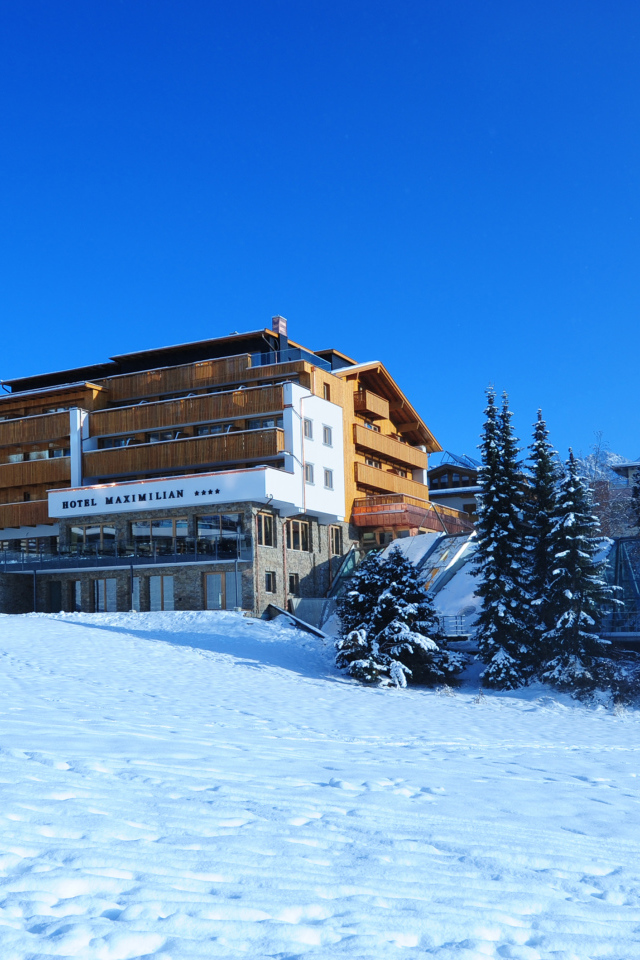 Гостиница Максимилиан на горнолыжном курорте Серфаус, Австрия