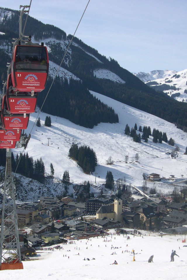 Подъемник на горнолыжном курорте Заальбах Хинтерглем, Австрия