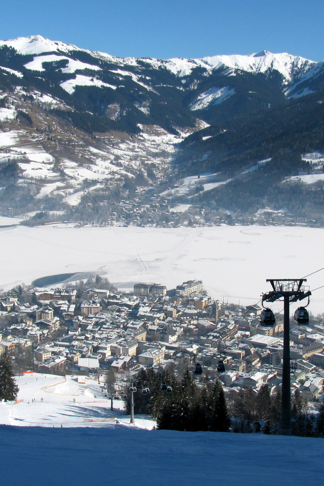 Панорама на курорте Цель-ам-Зее, Австрия