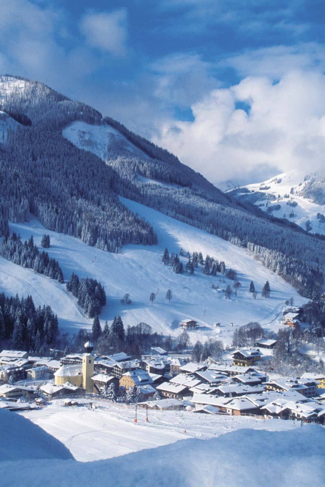 Панорама на горнолыжном курорте Заальбах Хинтерглем, Австрия