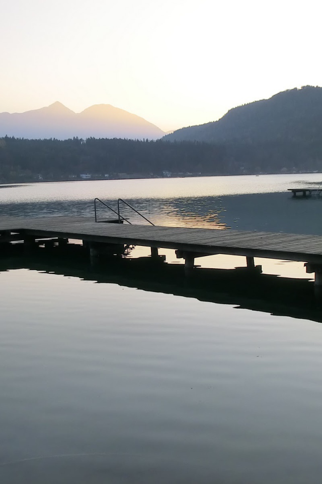 Причал на озере Клопайнер Зее, Австрия