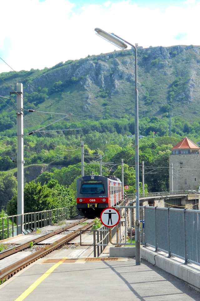 Железнодорожная станция в городе Гайнберг, Австрия