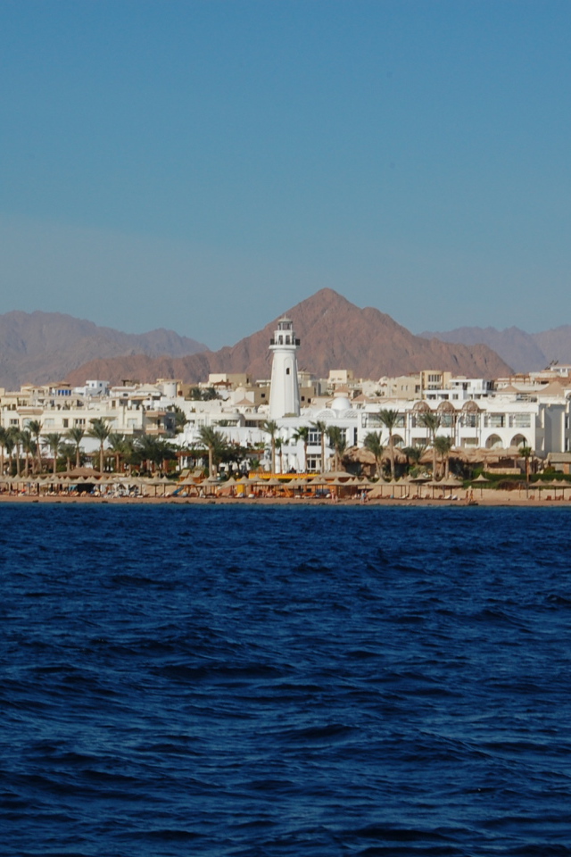 Город на берегу моря на курорте Шарм эль Шейх, Египет