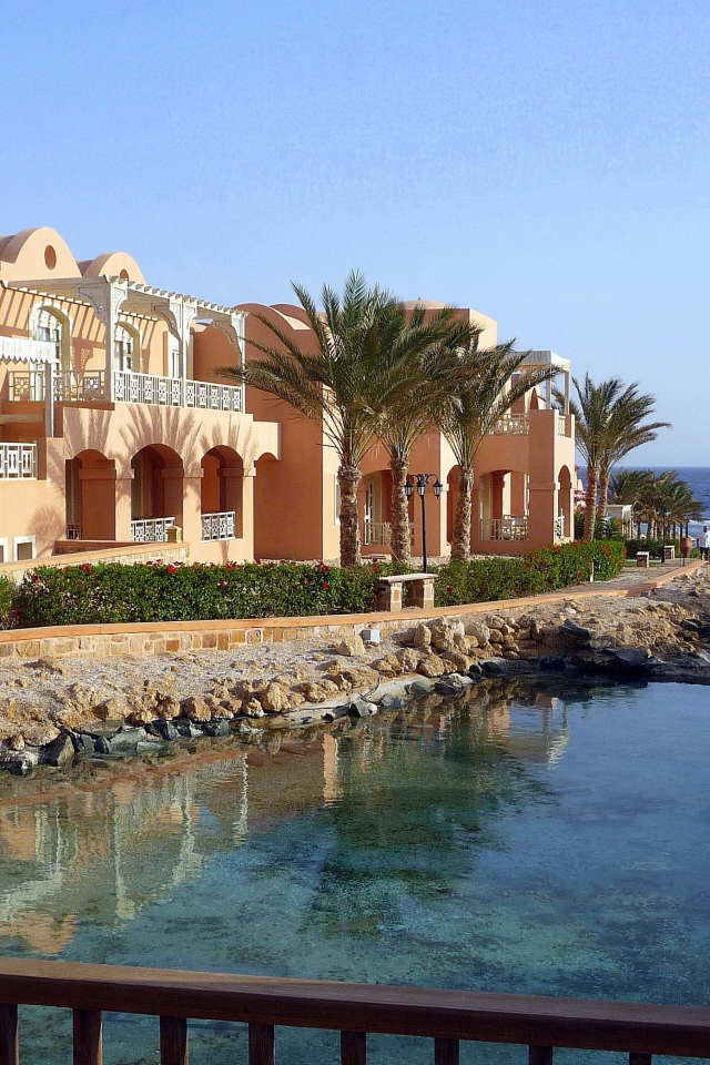 Отель у побережья на курорте Эль Кусейр, Египет