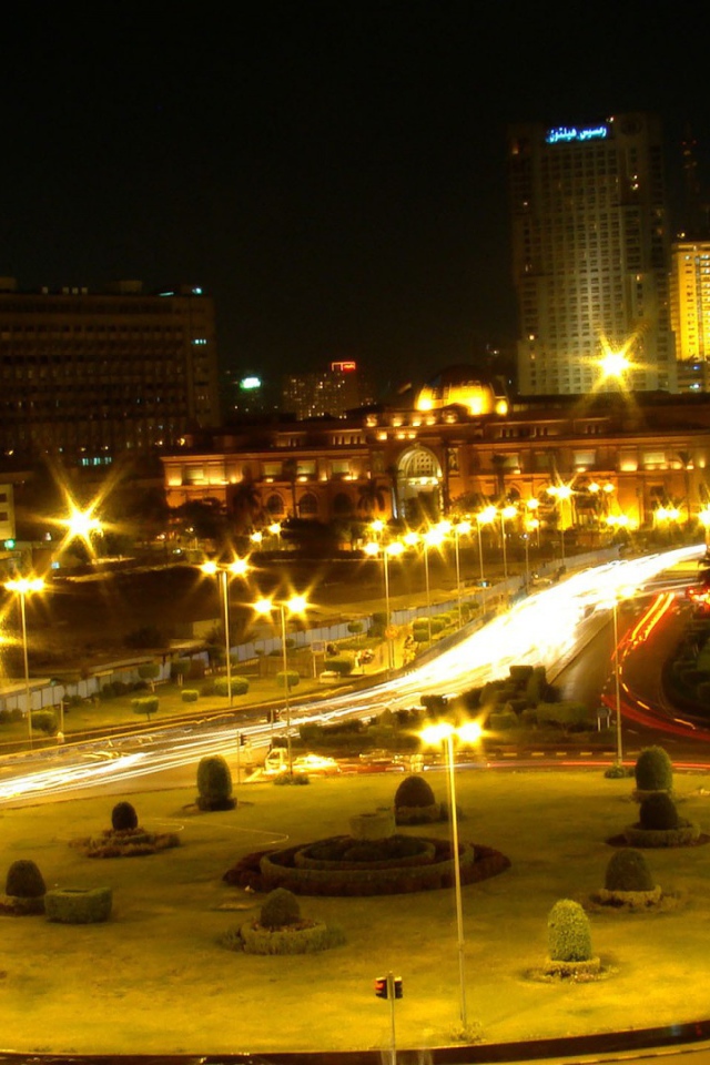 Тахрир ночью в Каире