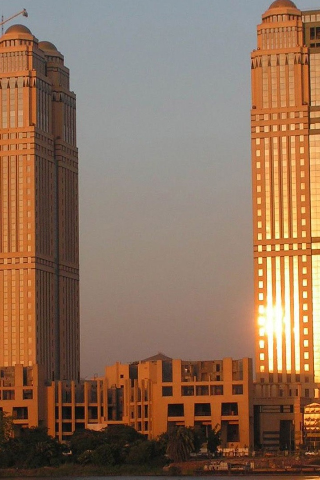 Башни Нил Сити в Каире