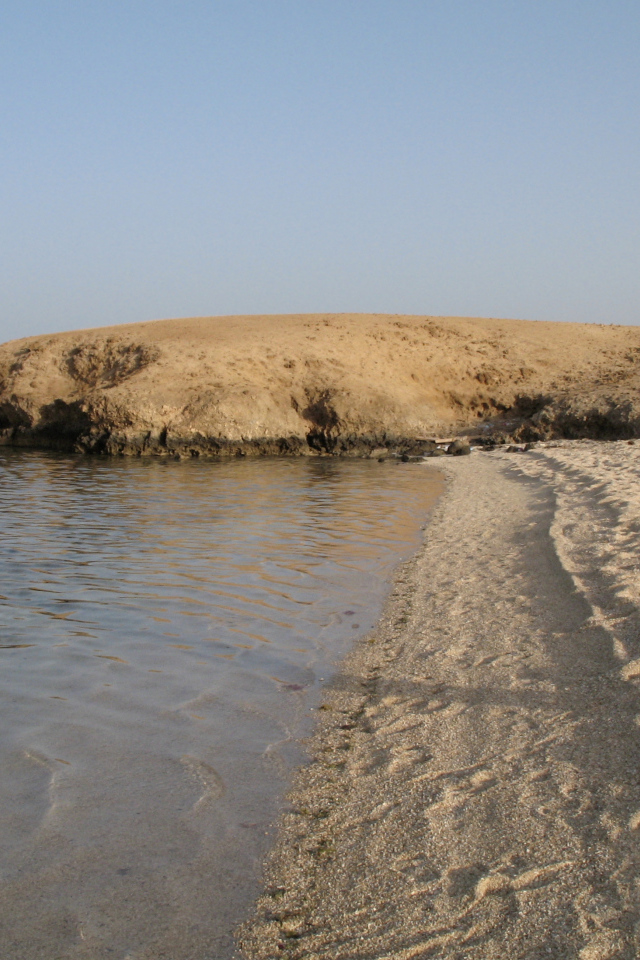 Песчаный берег на курорте Марса Алам, Египет