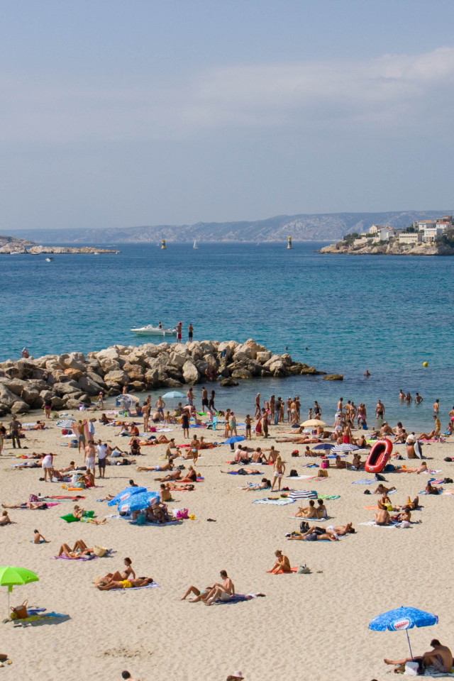 Пляж в городе Марсель, Франция