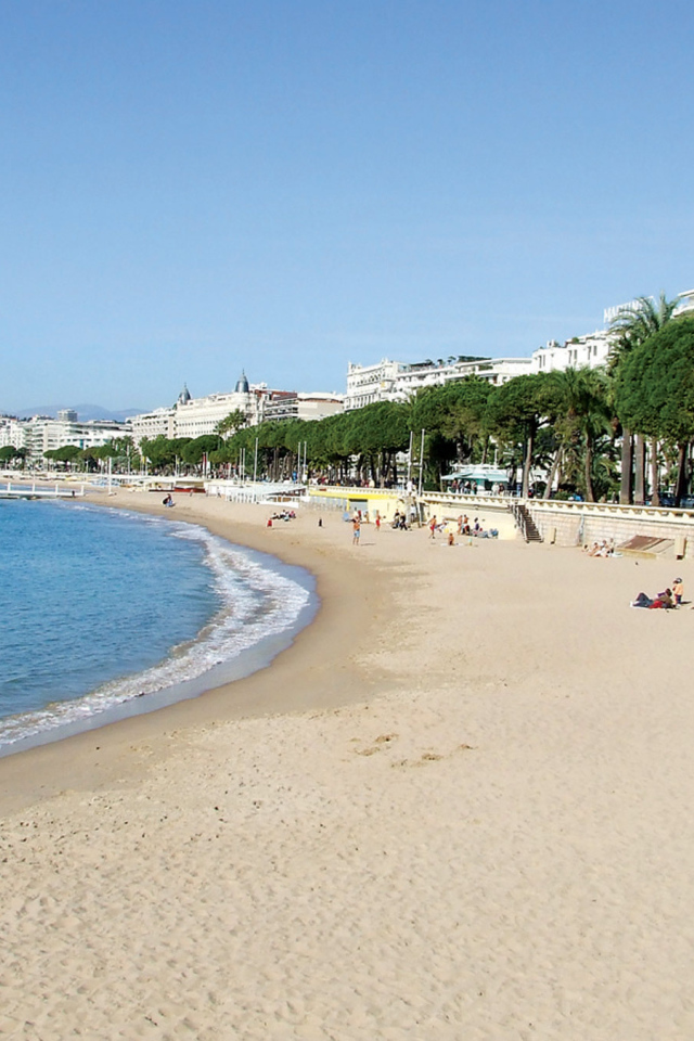 Пляж в Каннах, Франция