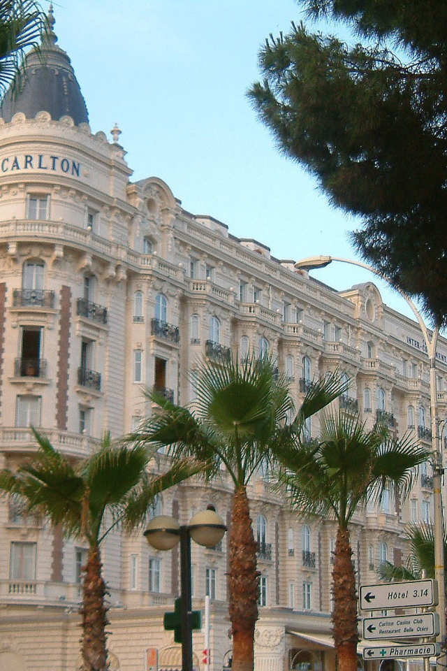 Отель Карлтон в Каннах, Франция