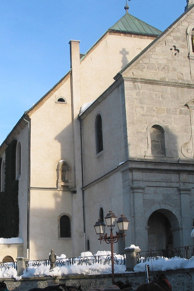 Собор на горнолыжном курорте Межев, Франция