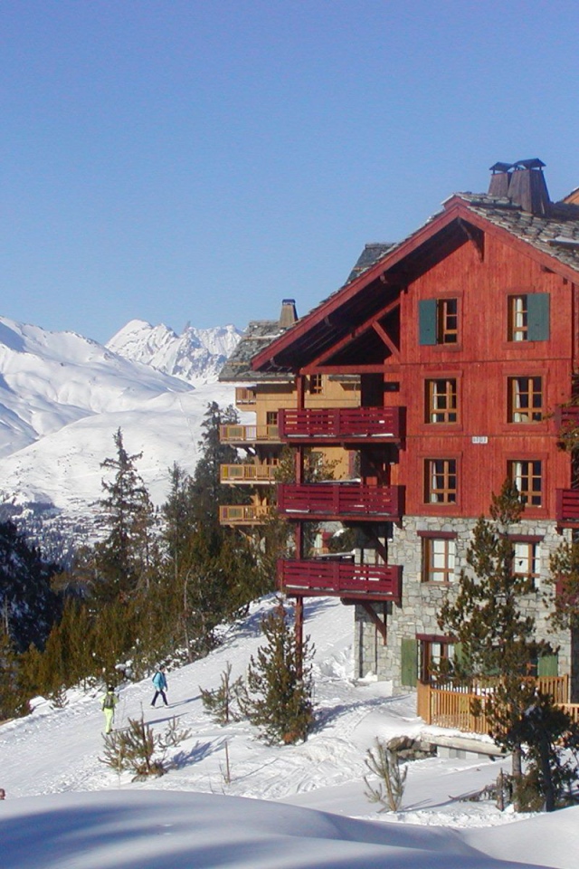 Уютная гостиница на горнолыжном курорте Лез Арк, Франция