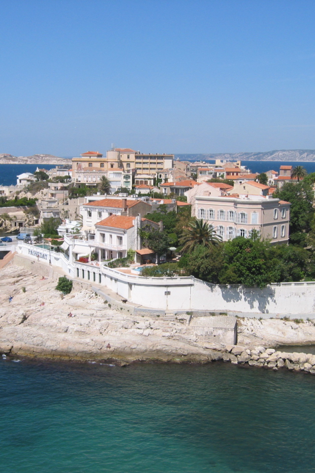 Набережная в городе Марсель, Франция