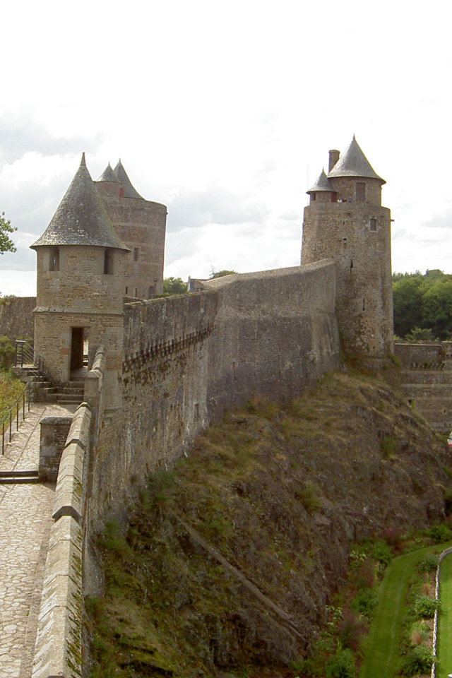 Крепостные стены в Бретань, Франция