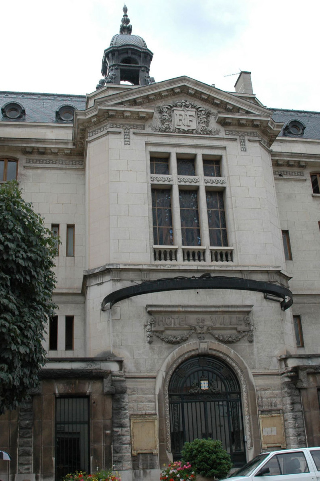 Гостиница в городе Виши, Франция