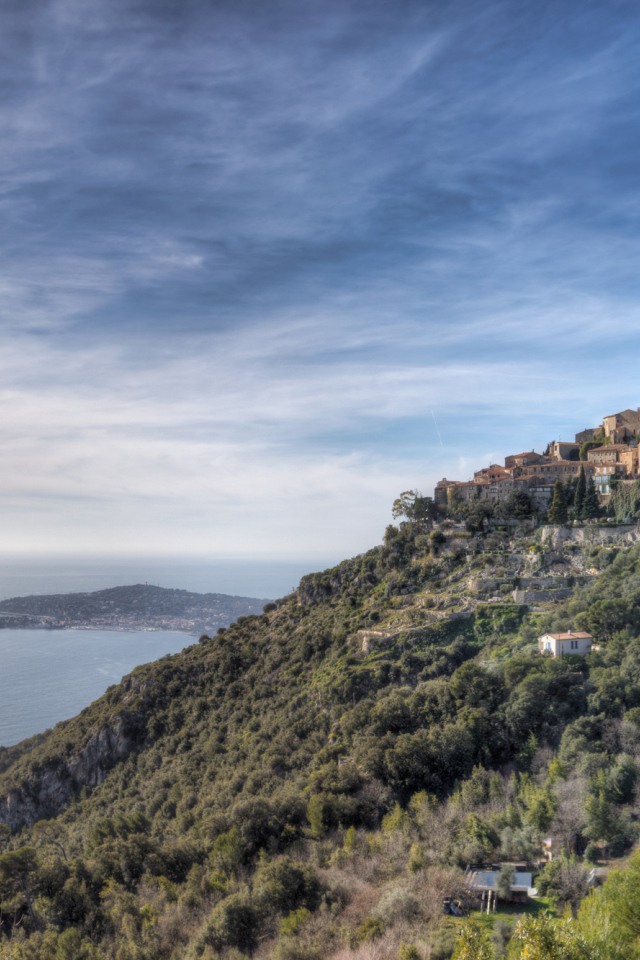 Дома на холме на курорте Эз, Франция