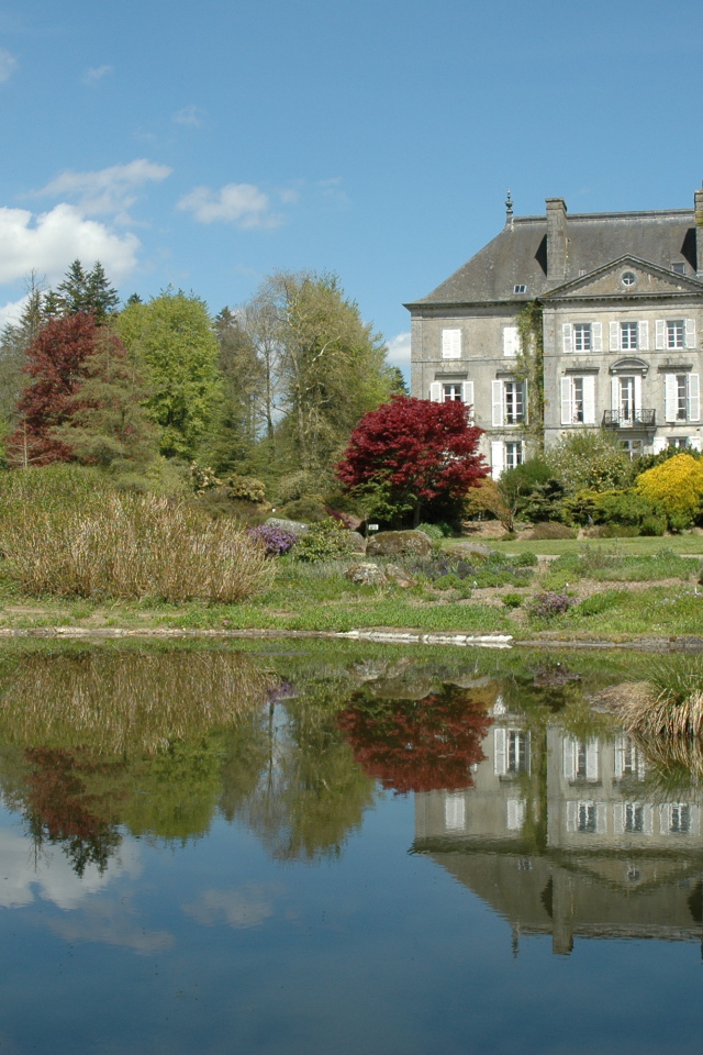 Дом у озера в Бретань, Франция