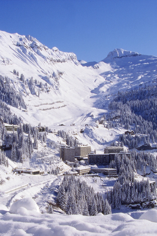 Горная долина на горнолыжном курорте Самоен, Франция