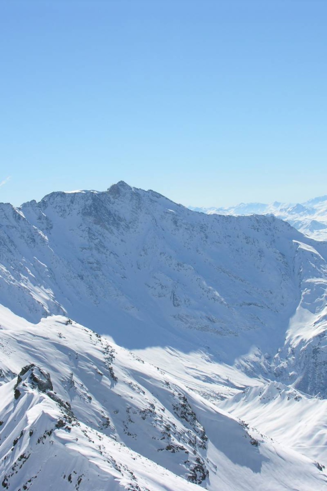 Горные вершины на горнолыжном курорте Лез Арк, Франция