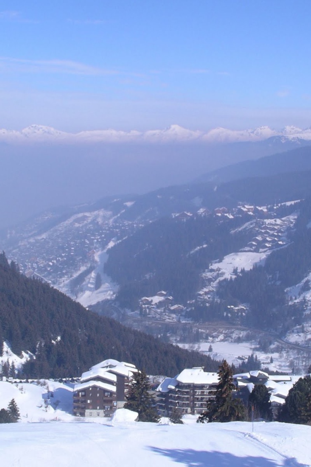 Горная долина на горнолыжном курорте Мерибель, Франция