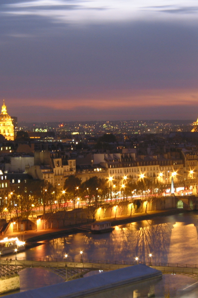 Ночные огни в Париже, Франция