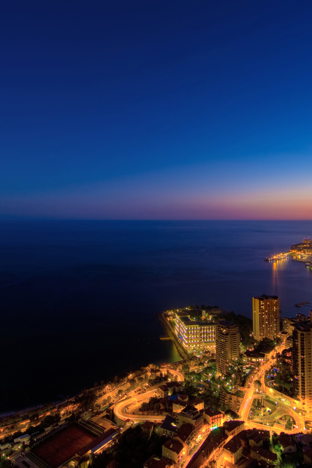 Ночь на Лазурном берегу, Франция