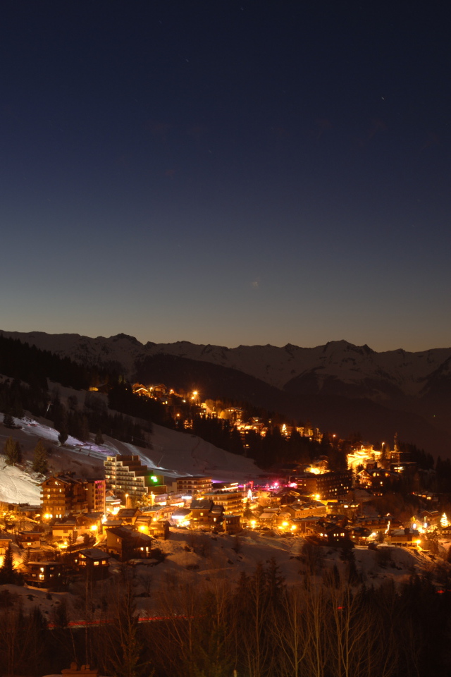 Ночь на горнолыжном курорте Куршевель, Франция